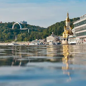 Real Apartmens - Podil Promenade Apartment Kyiv