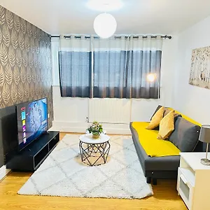 Shoreditch Central Apartment London